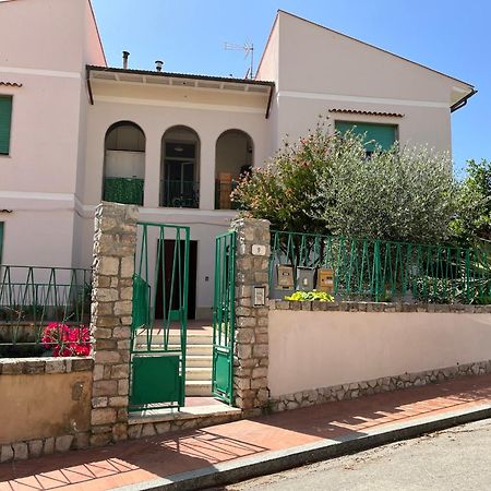 Bed And Coffee Rooms Portoferraio Exterior foto