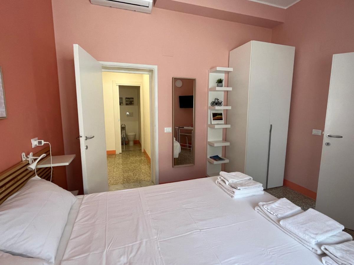 Bed And Coffee Rooms Portoferraio Exterior foto